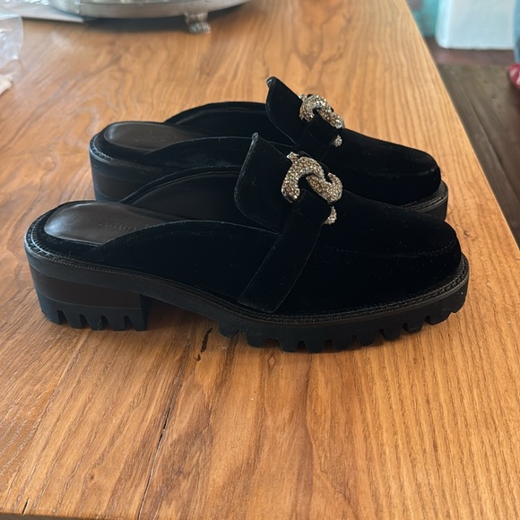 Aerosoles Velvet Clog. Size 7. Never Worn. - Picture 5 of 5